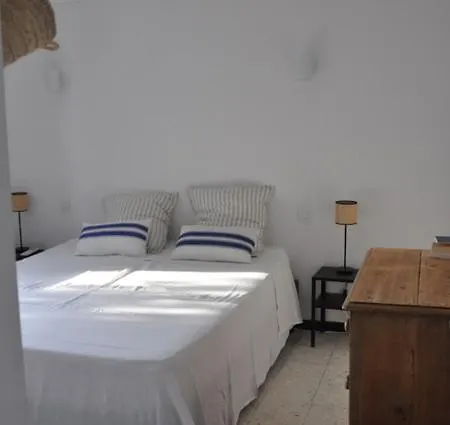 Villa Climatisee, Vue Et Colline Avec Piscine *